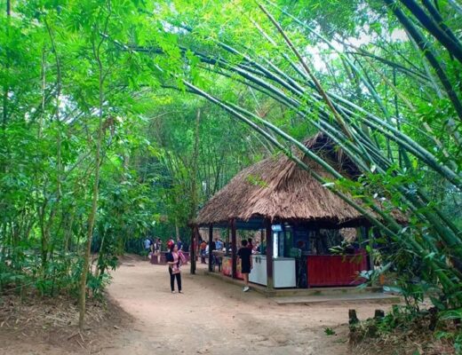 Du lịch địa đạo củ chi