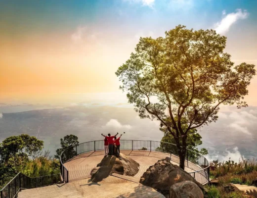 Du lịch núi bà đen